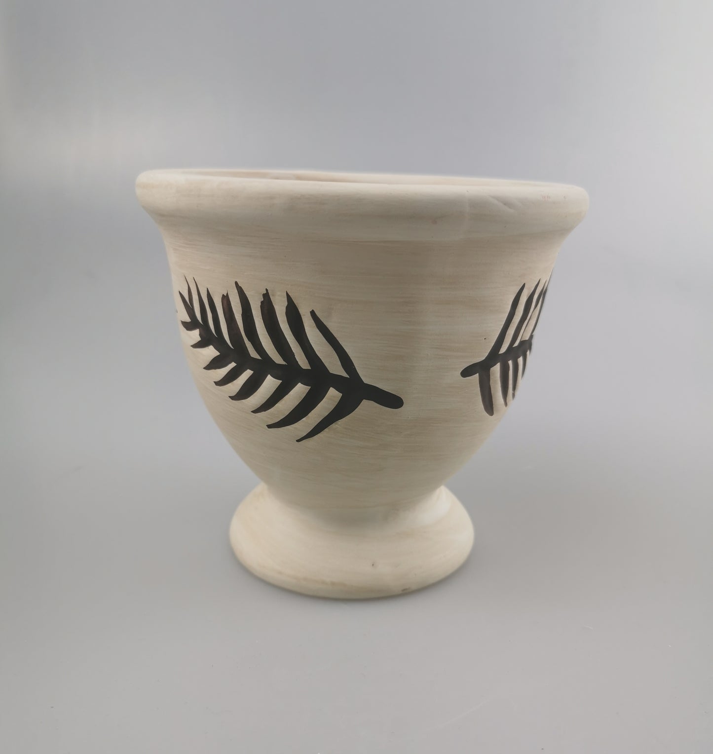 Leaf Planter, hand patining planter, Spring Summer Decor, Hostess Present, Housewarming Gift,