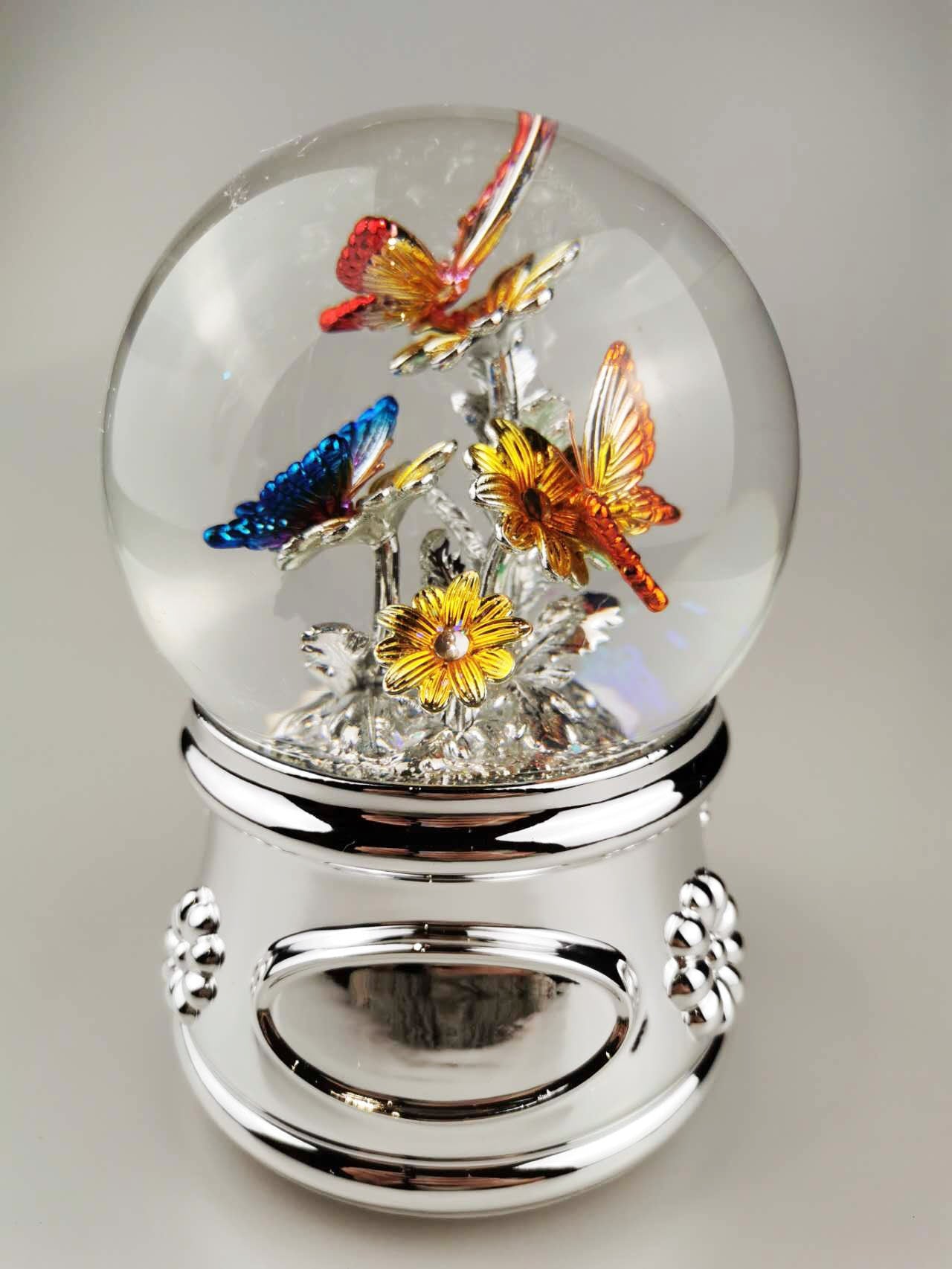Personalized Butterflies Water Globe, Customized Snow globe,  Engraved Music Waterglobe, Free Engrave,  Friend, Baby,Birthday,Christmas gift